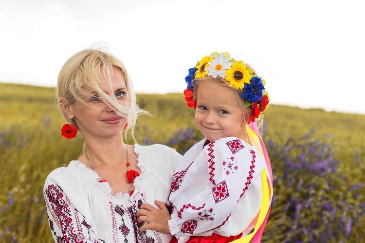коли день Конституції України у 2025 році