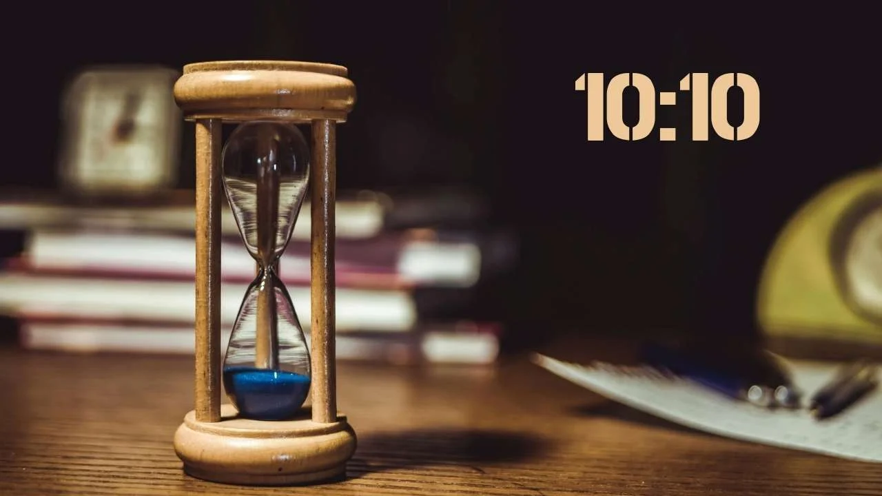 Число 10:10  на часах